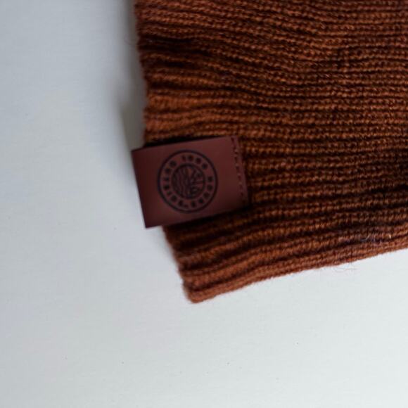 1000 Hours Outside knitted beanie - Picture 2 of 4